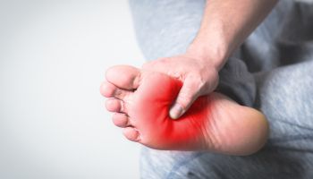 6 Simple Stretches to Reduce Foot Pain